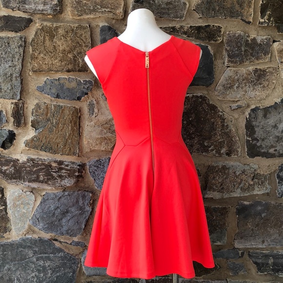 Ted Baker dress sz Ted 1 US 8/10 corral in color. Skater/ Fit & Flare. - Picture 4 of 8